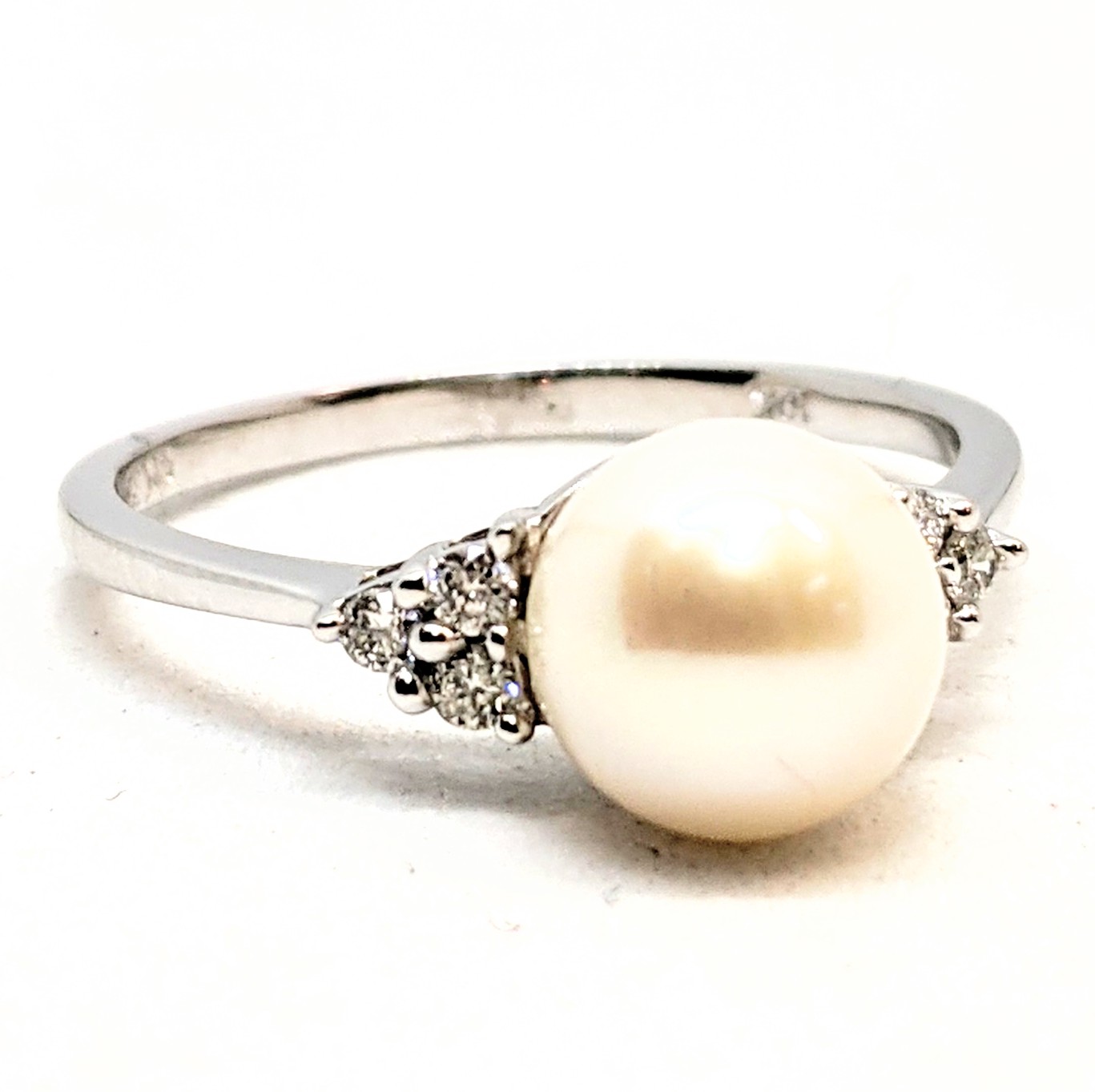 Bague pour femme en or 10K, perle de culture 7.5-8mm, 6 diamants pour 0.12 carat