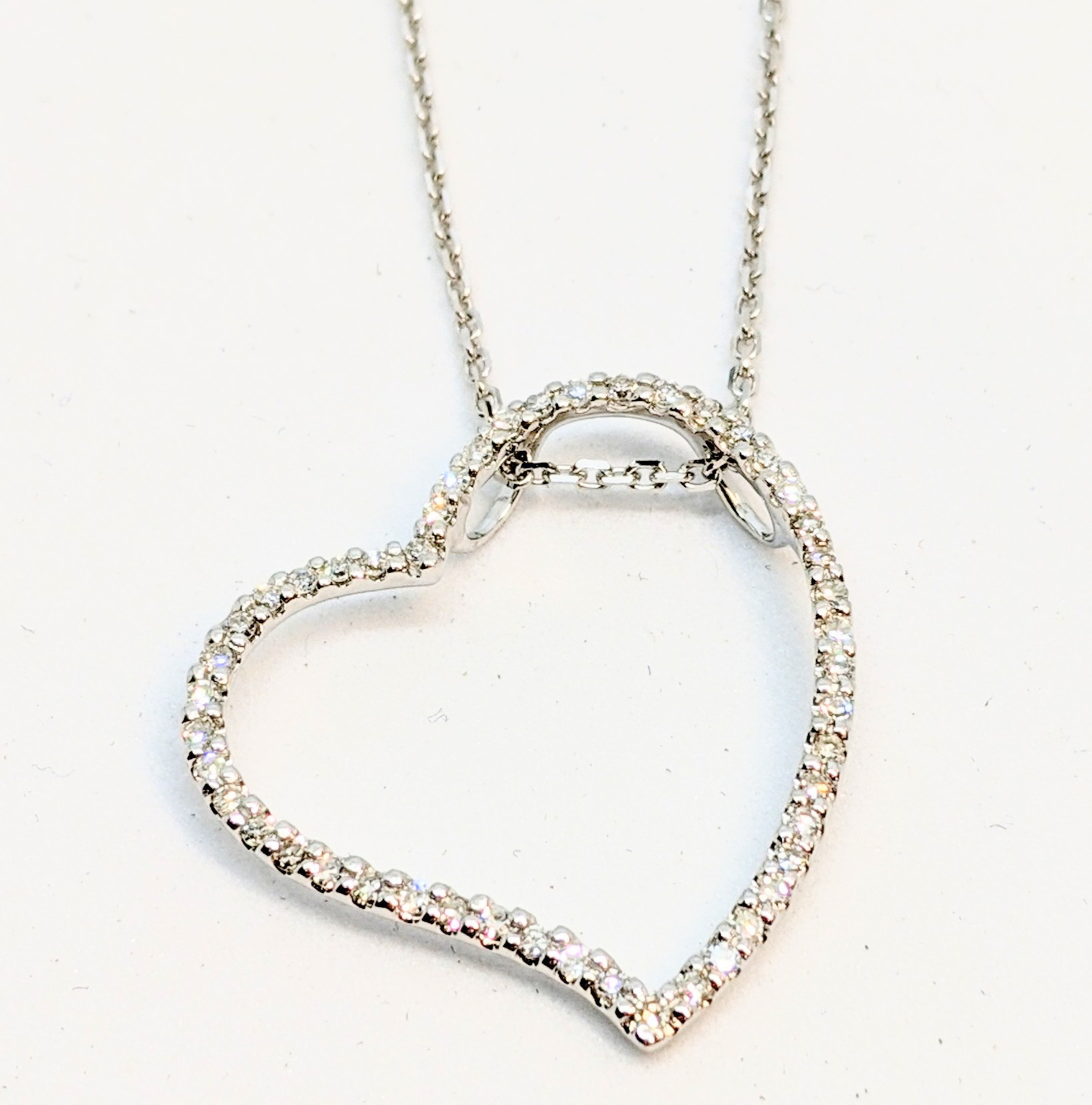 Pendentif or 10K, 25 points de diamants total, coeur