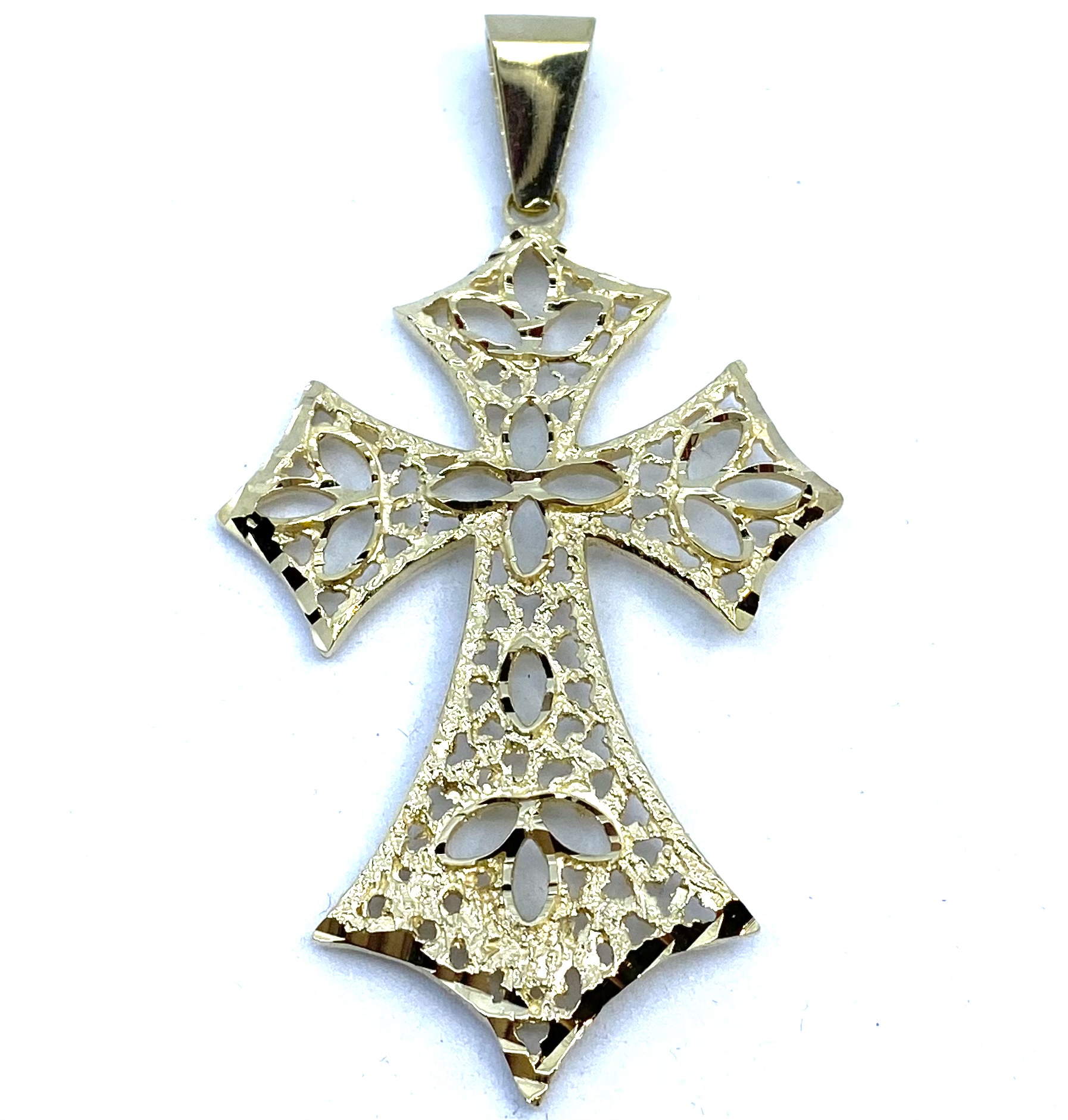 Pendentif en or 10k, croix