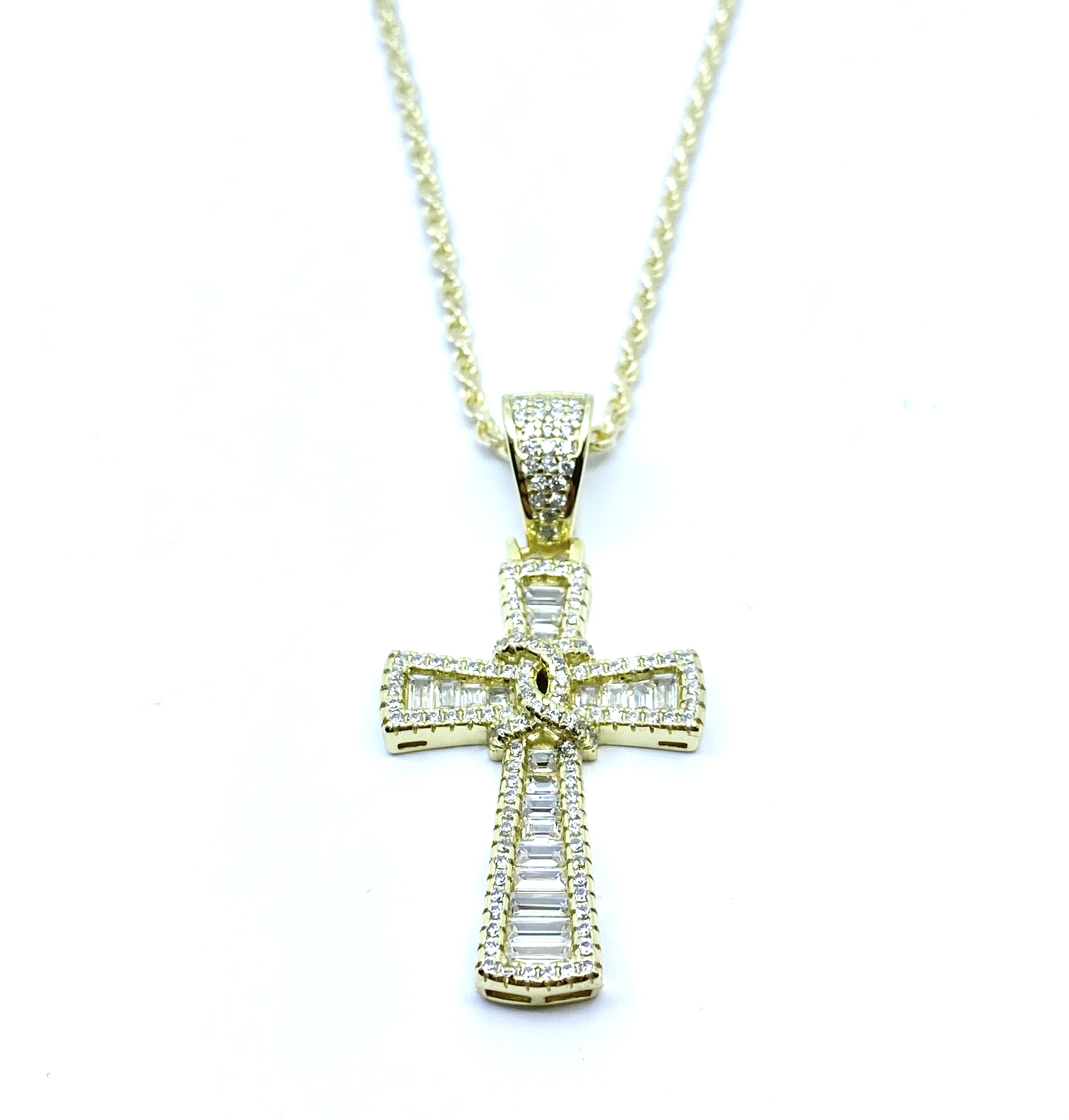 Pendentif en argent 925, zircons coupe baguette, croix