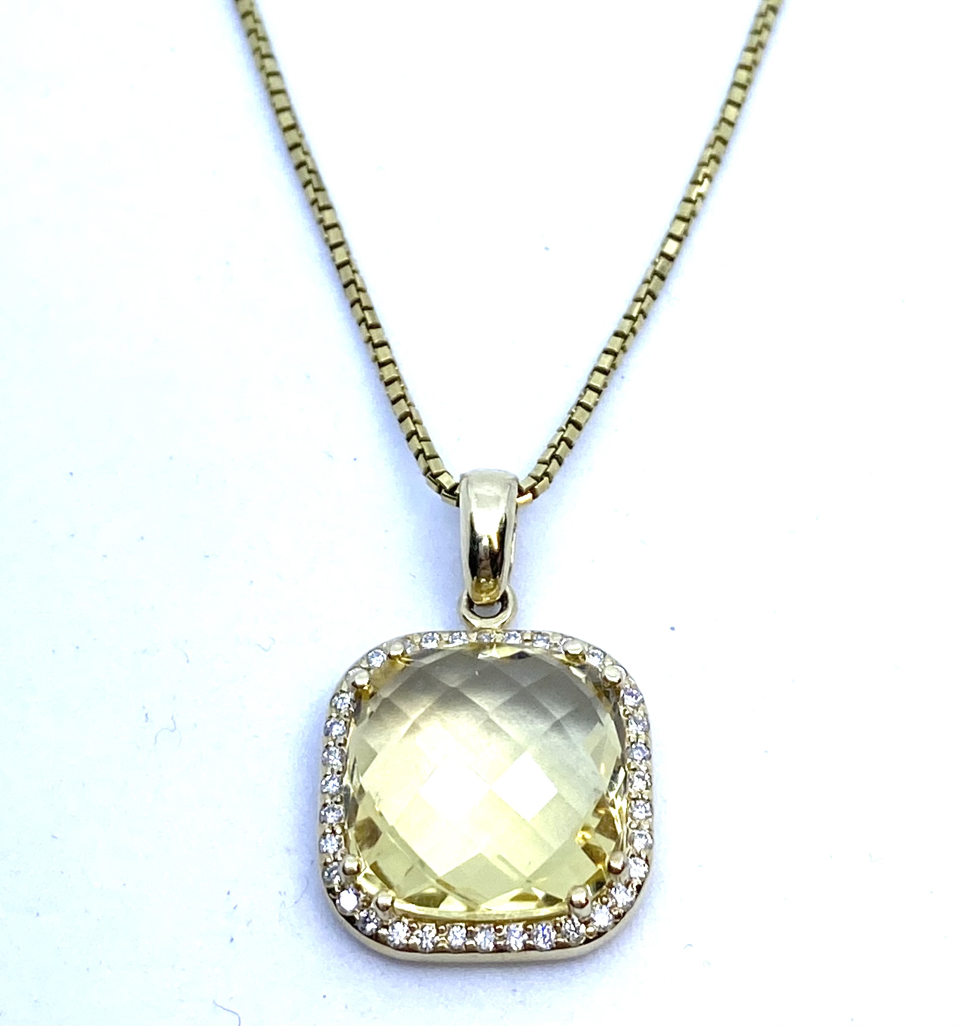 Pendantif or 14K citrine de 5.97 carat + 18 points de diamants total
