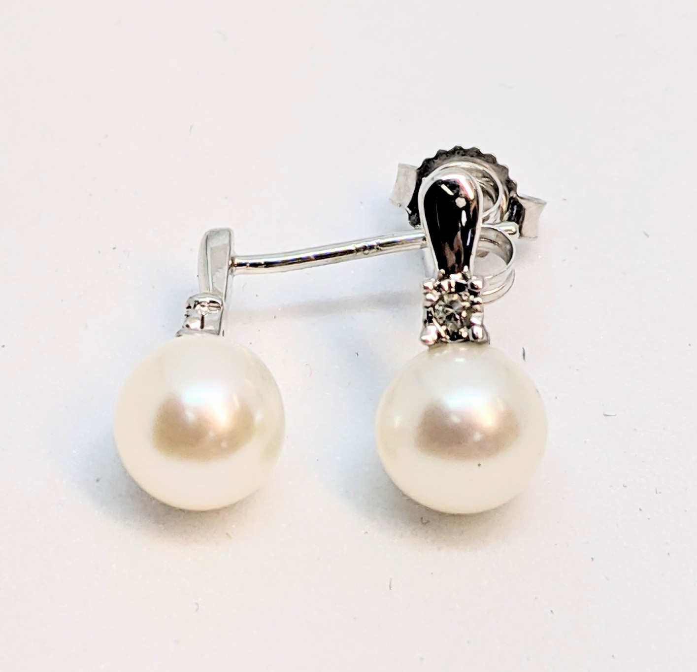 Boucles d'oreilles or 10K, 2 diamant pour 2 points total, perle