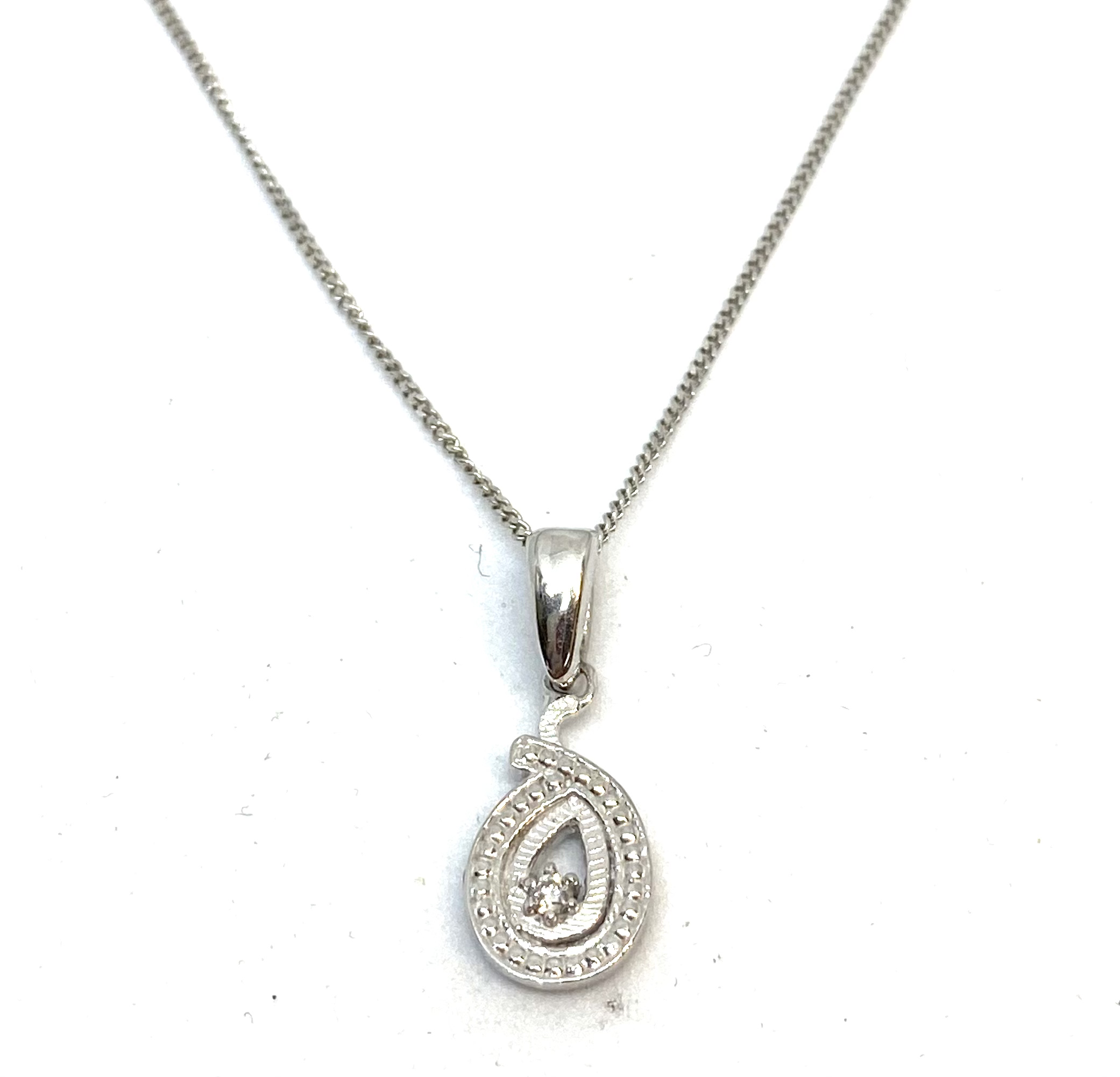 Pendentif pour femme en or 10K, 1 diamant pour 0.02 carat