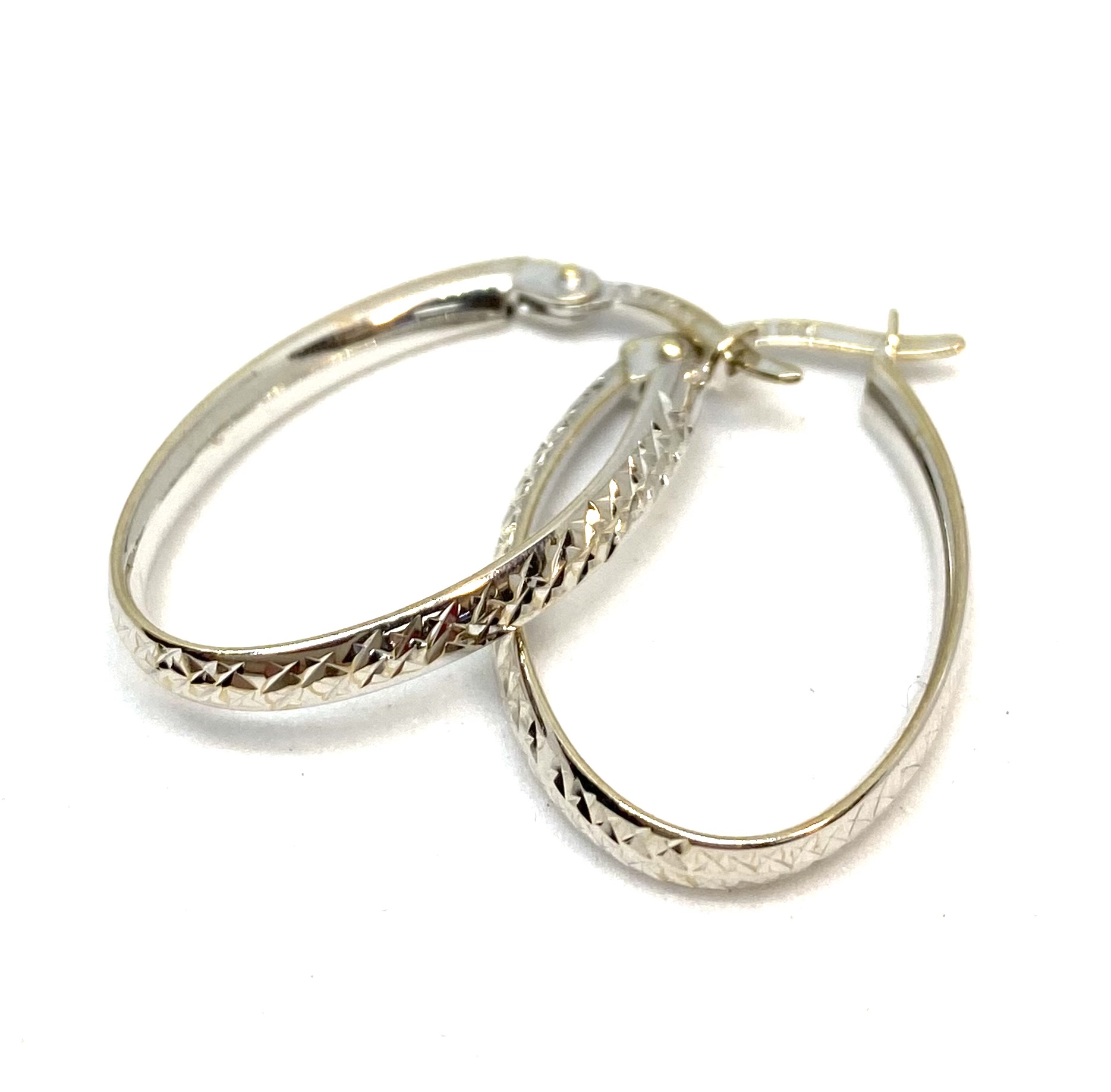 Boucles d'oreilles ovales pour femme en or 10K, diamond cut, fourchette
