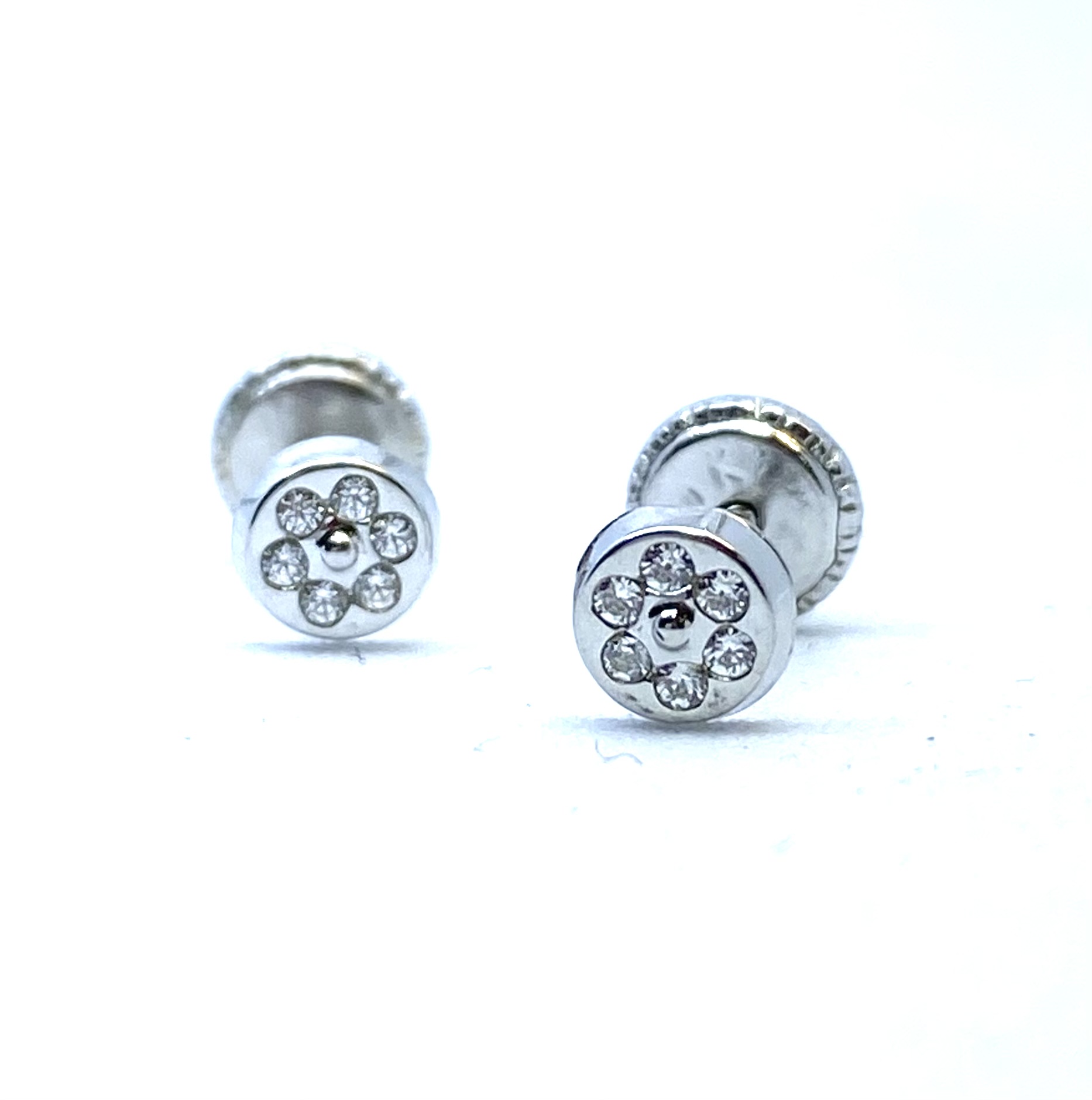 Boucles d'oreilles vissées pour enfant en or 10k, cubic zirconium