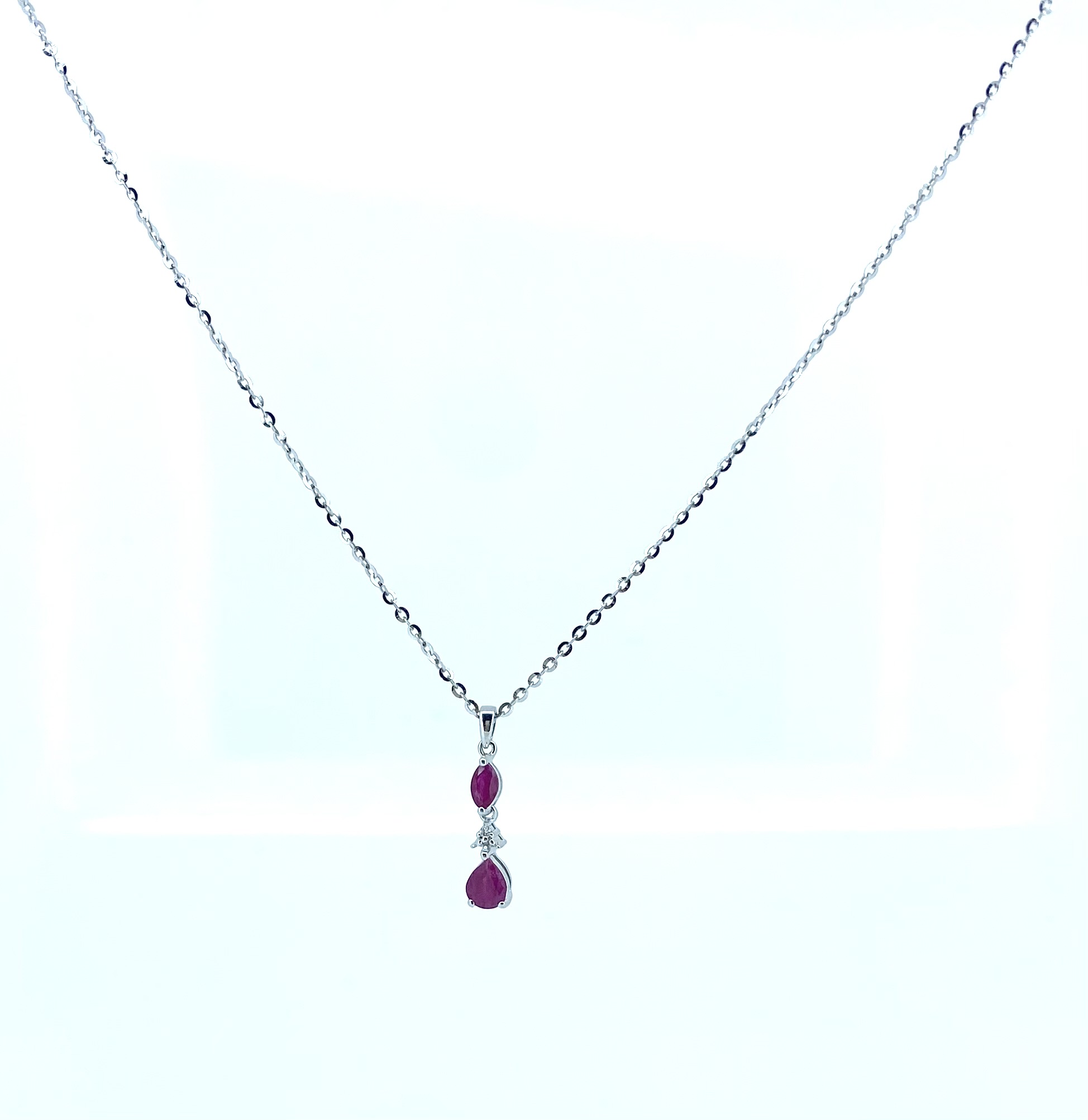 Pendentif pour femme en or 10k, 2 rubis, 1 diamant de taille rond brillant pour 0.005 carat - PD0503 - REC