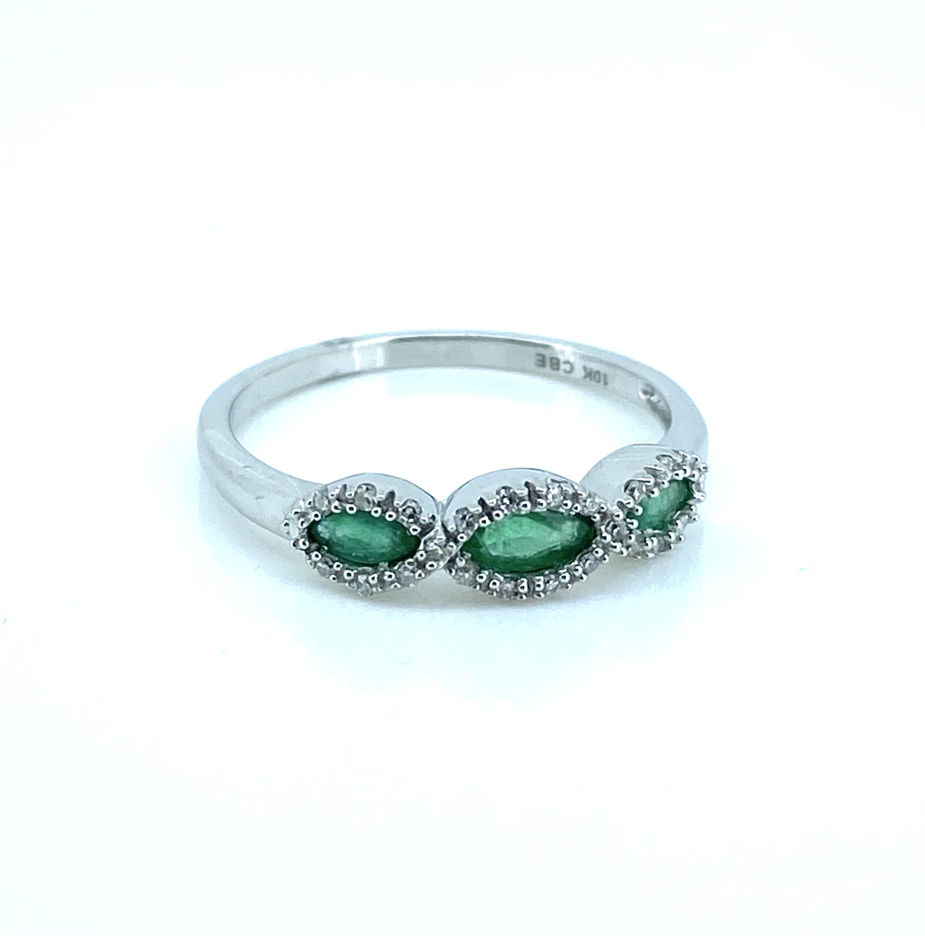 Bague pour femme en or 10k, 0.06 carat de diamant SC, 3 émeraudes