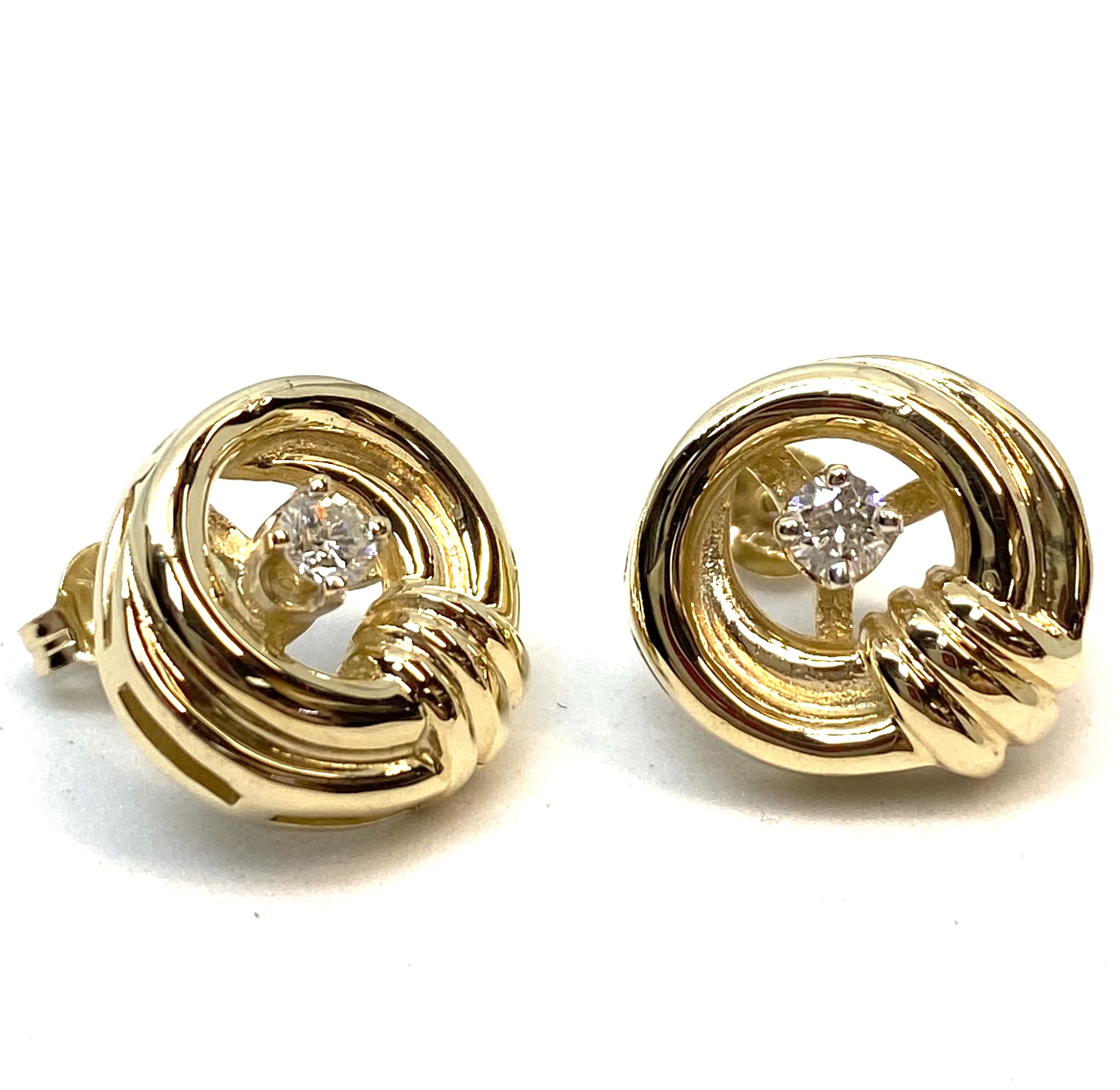 Boucles d'oreilles pour femme en or 10K, 2 diamants pour 0.2 carat