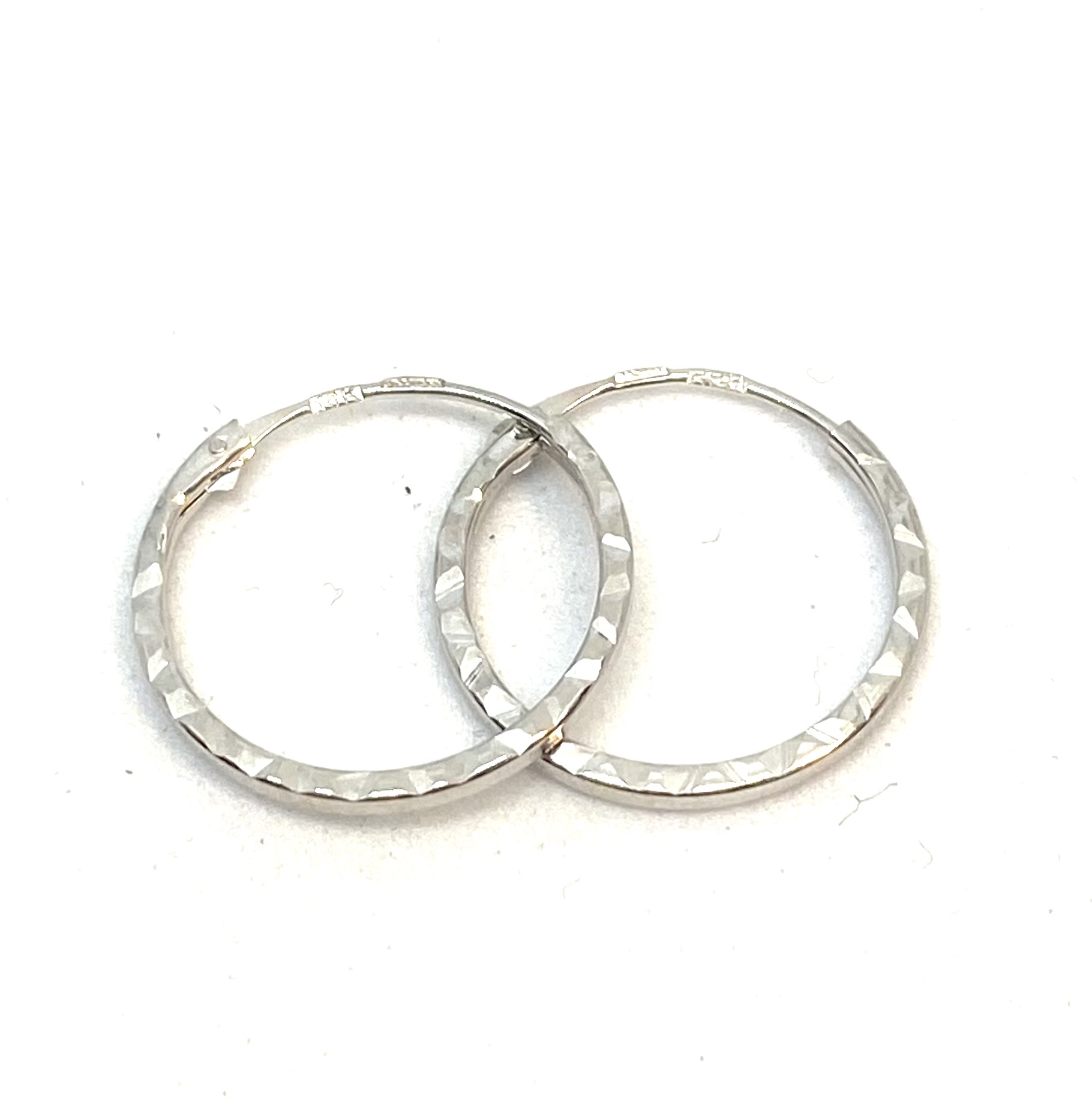 Dormeuse en or 10K, diamond cut