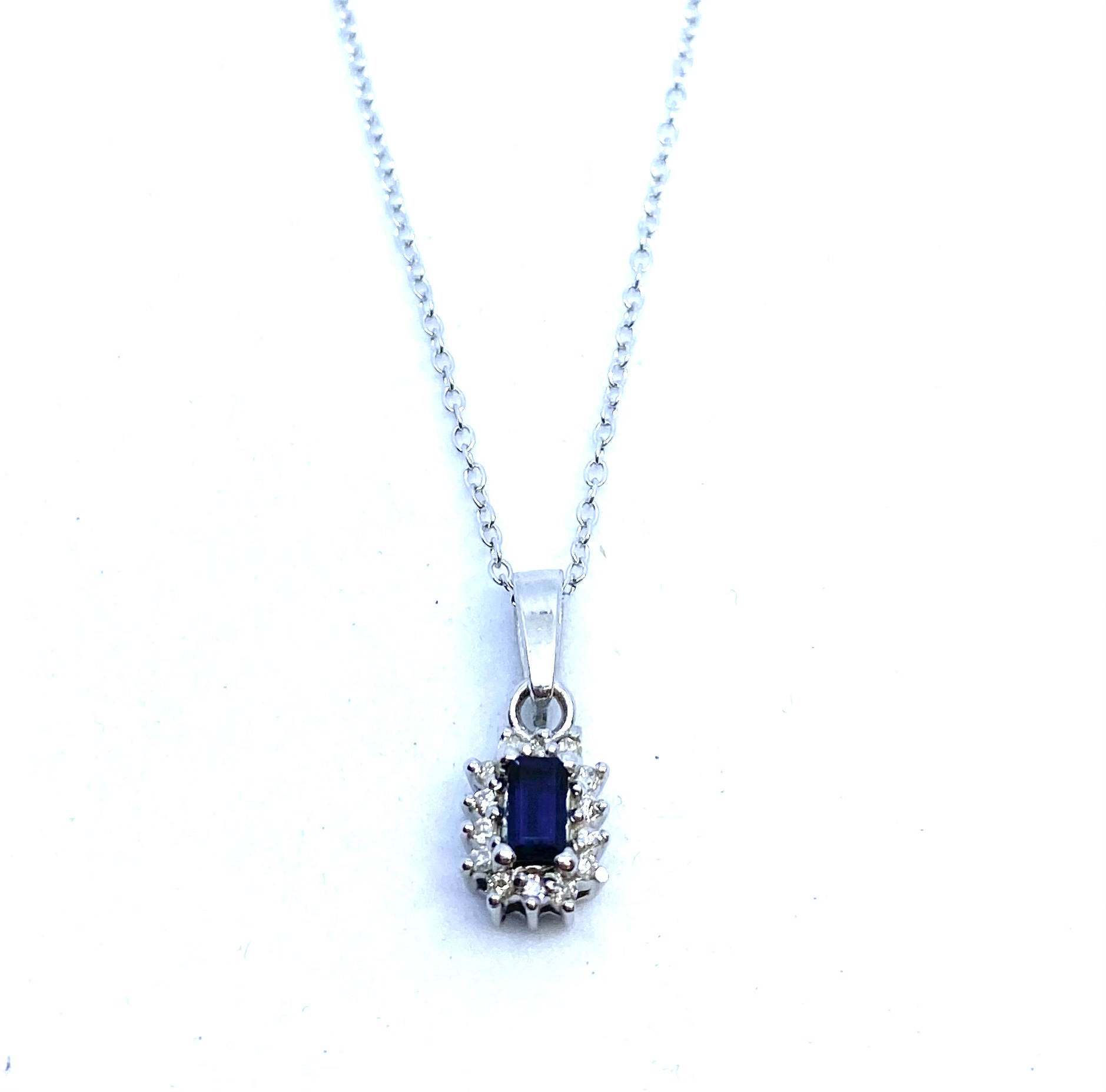 Pendentif pour femme en argent 925, 0.10 carat de diamants, 1 saphir pour 0.30 carat