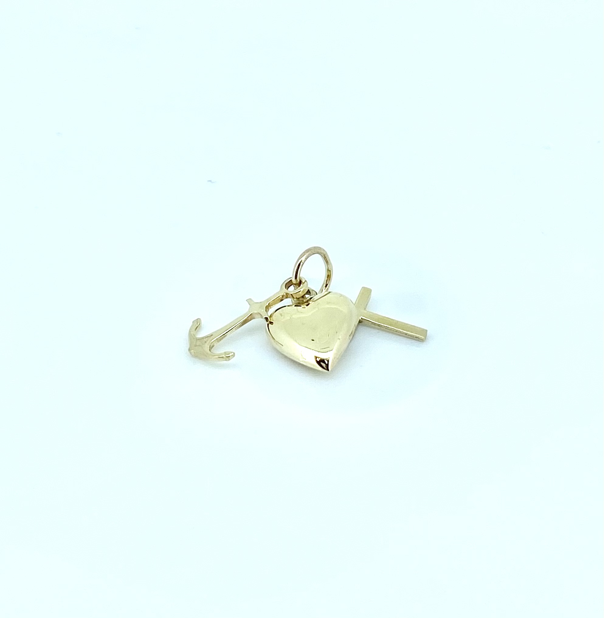 Pendentif en or 10k, coeur, croix, ancre