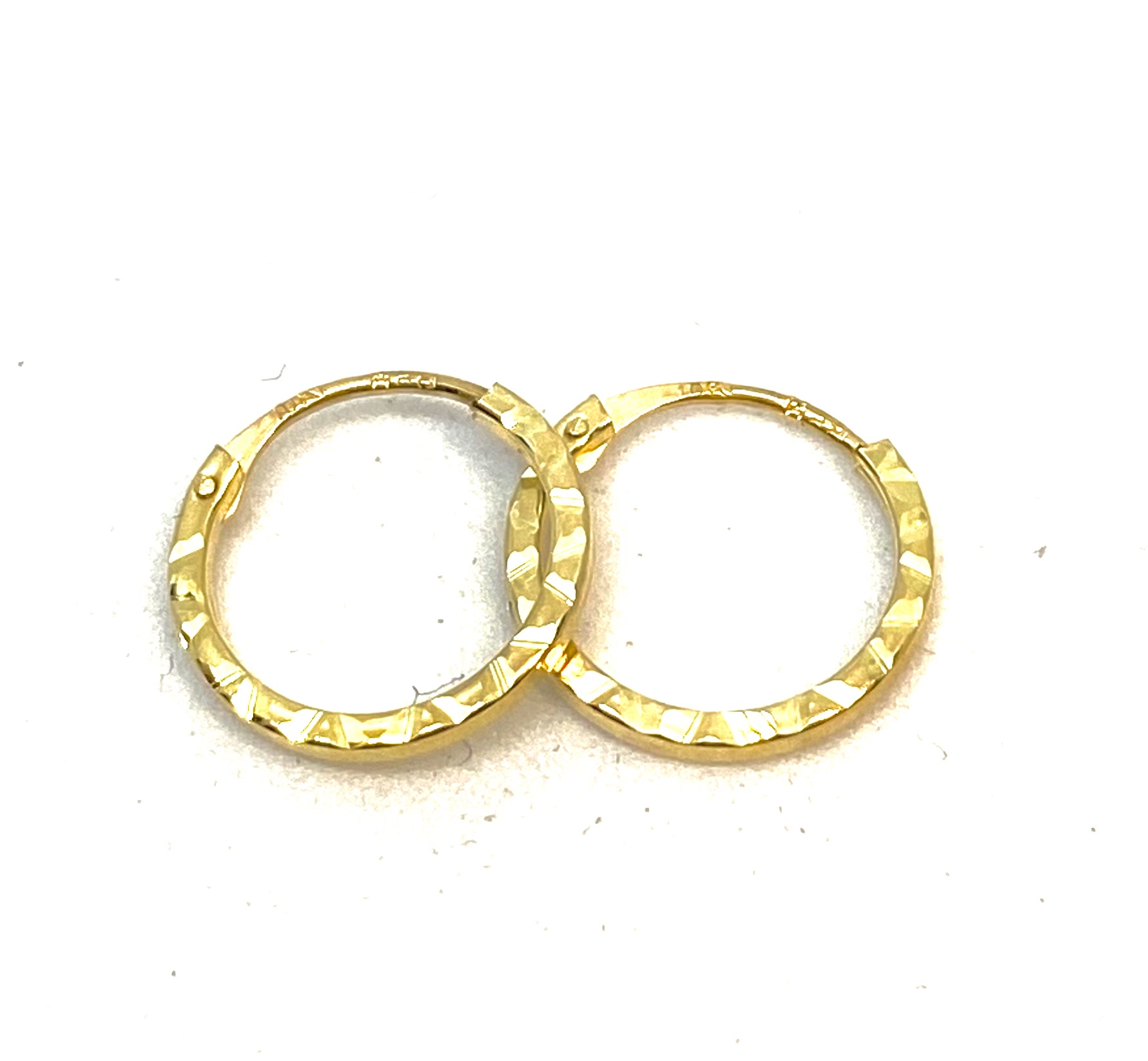 Dormeuse en or 10K, diamond cut