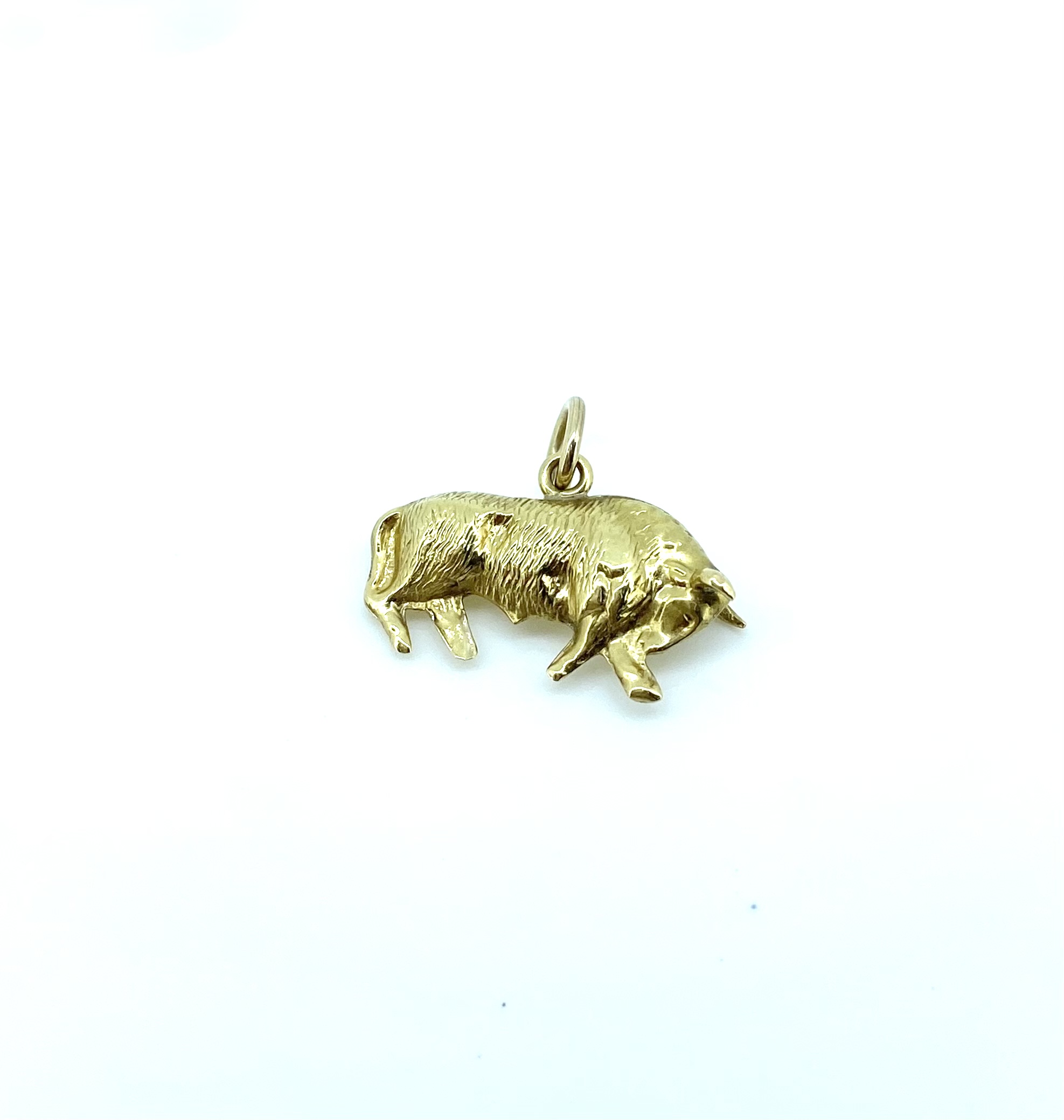 Pendentif en or 14k, taureau