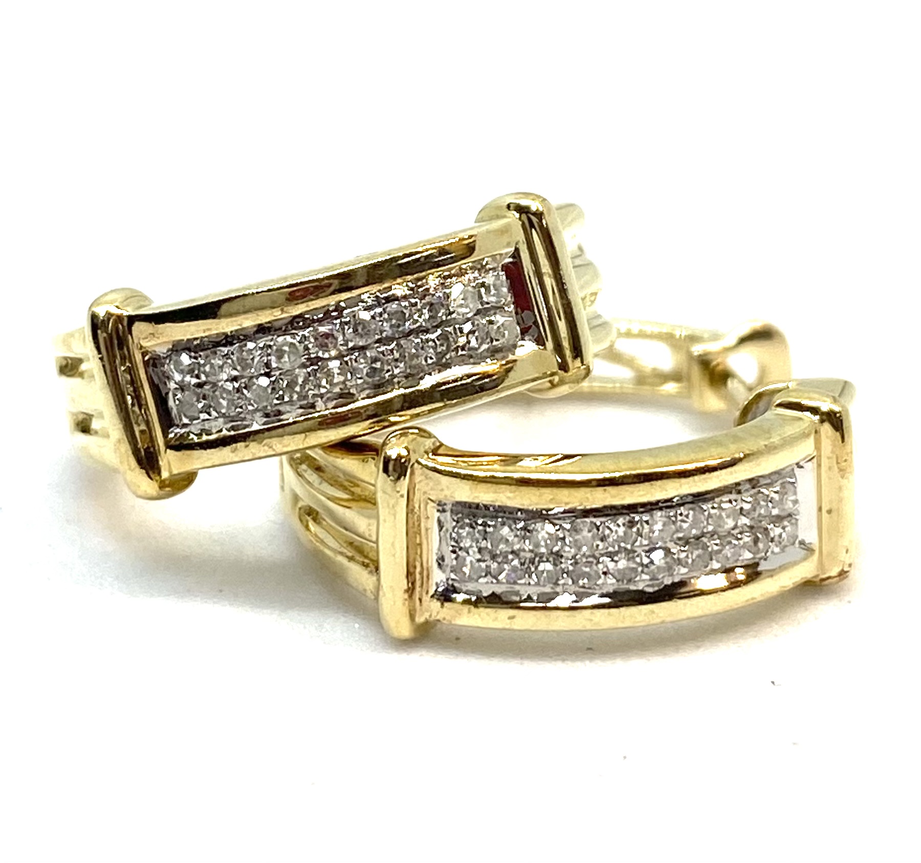 Boucles d'oreilles pour femme en or 10K, 40 diamants pour 0.2 carat