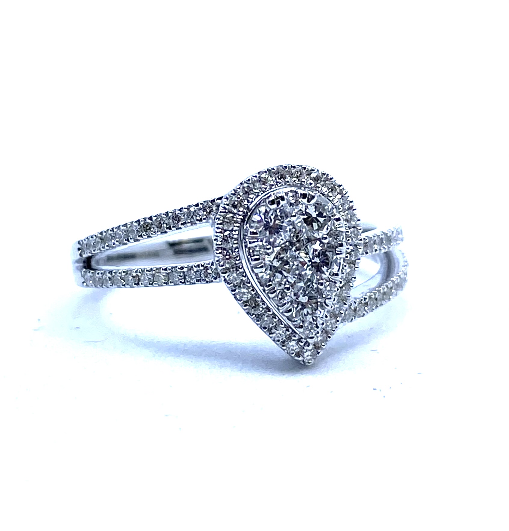Bague pour femme en or 14k, 82 diamants pour 0.53 carat, top coupe poire
