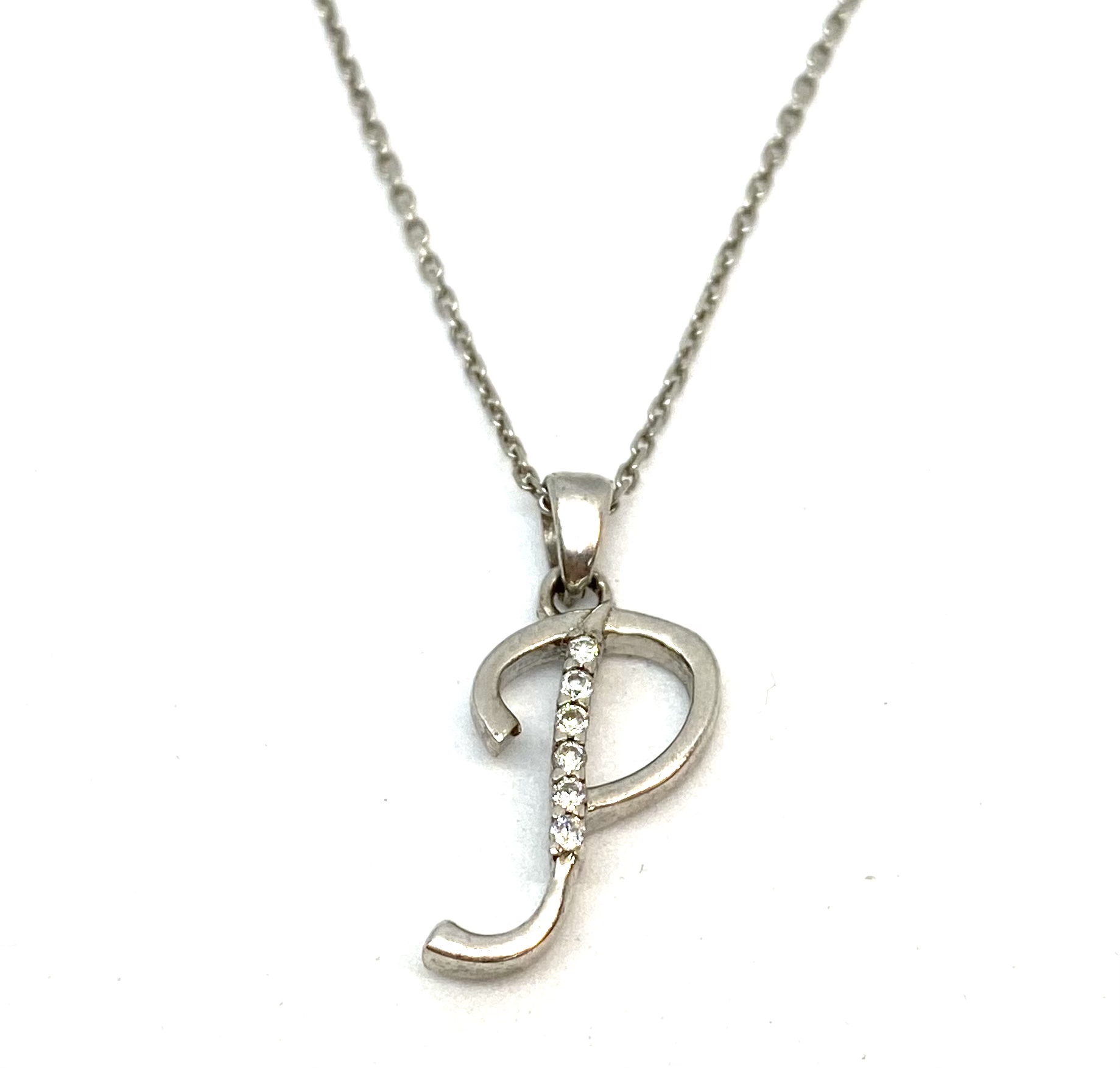 Pendentif en argent 25, lettre garnie de 6 zircons