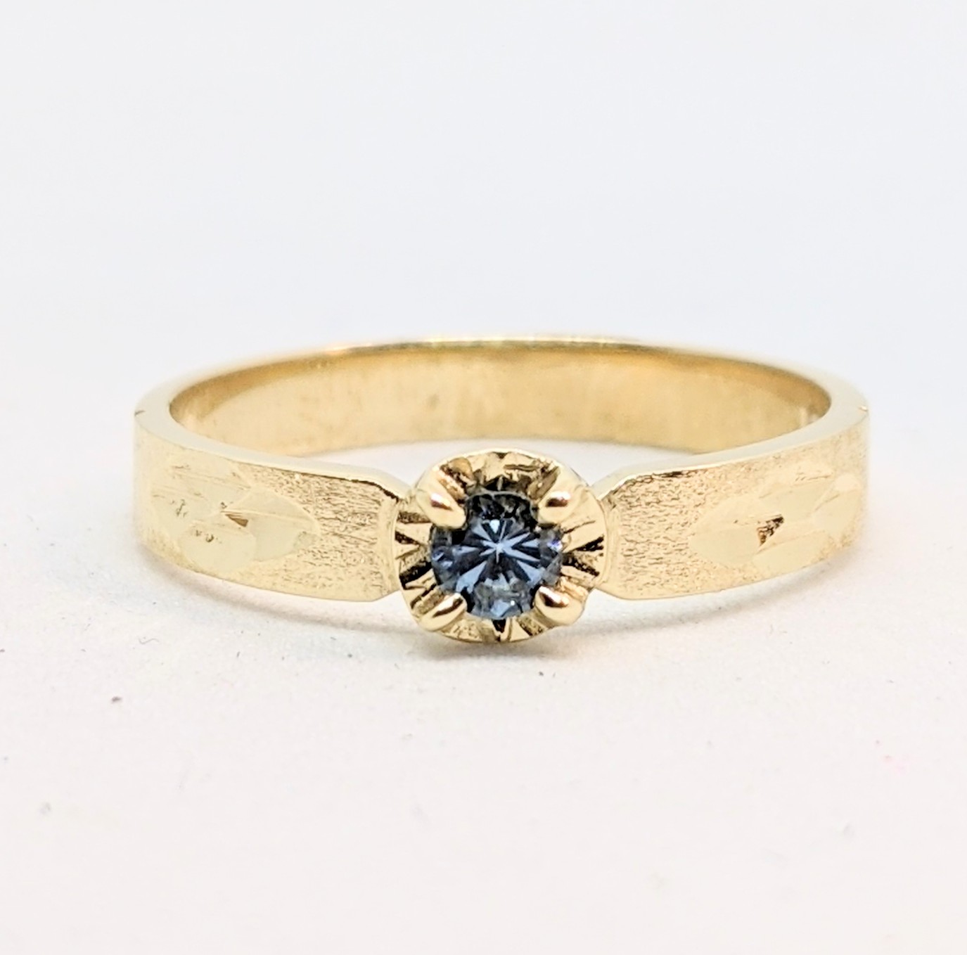 Bague enfant or 10K, pierre de naissance synthétique