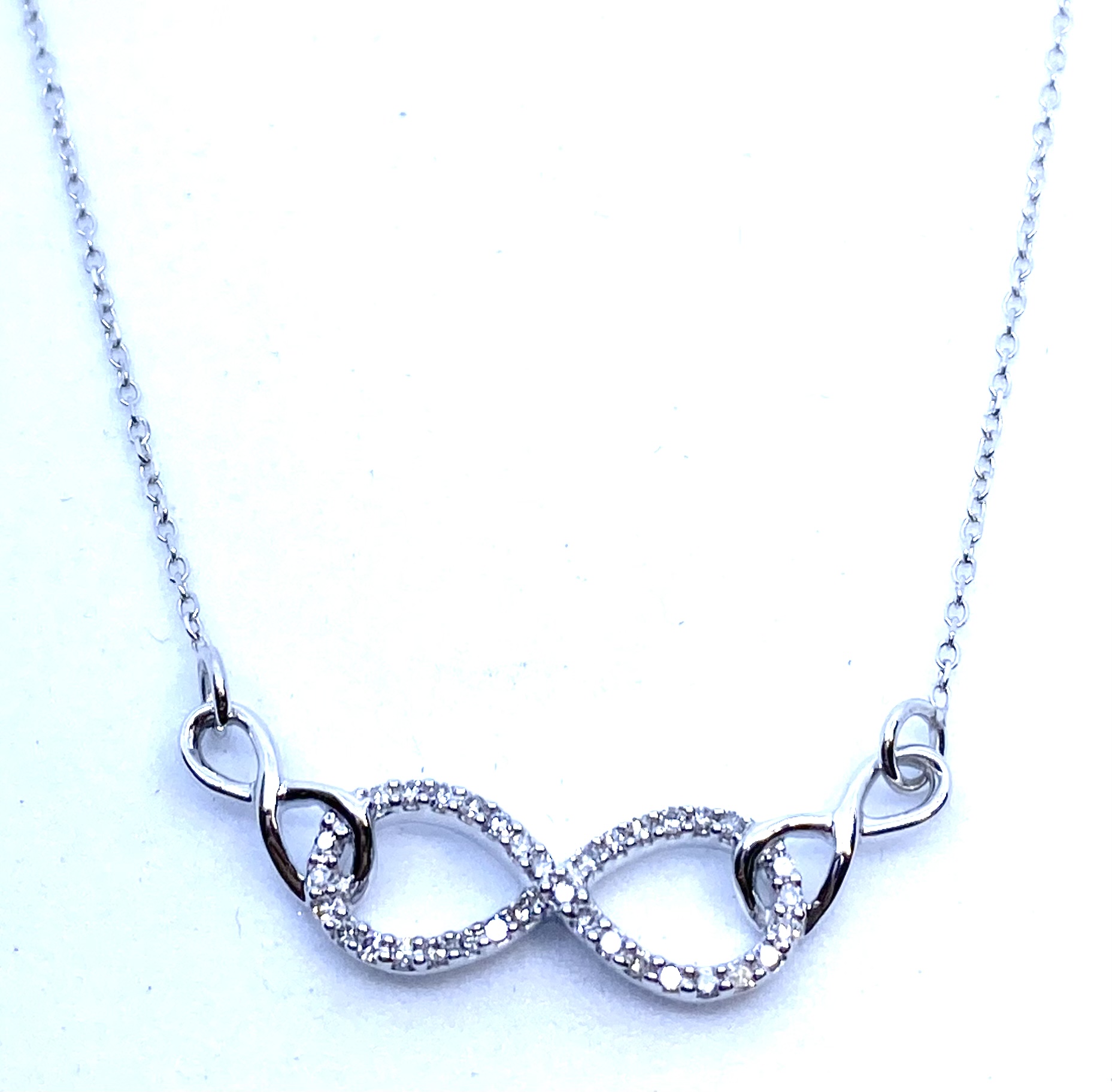 Pendentif pour femme en or 10K, 0.15 carat de diamants, infini