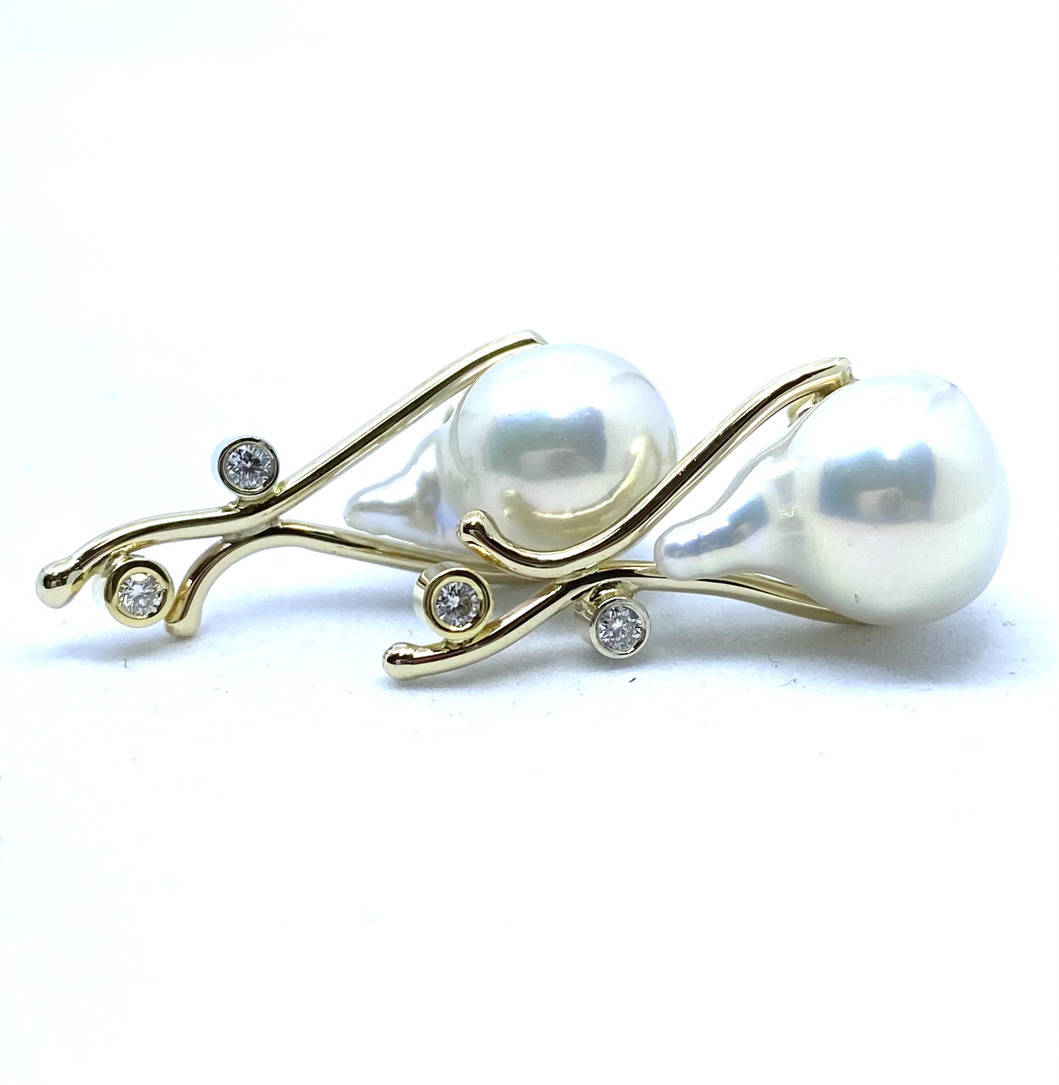 Boucles d'oreilles pour femme en or 14k, 4 diamants pour 0.14 carat, perles d'eau douce