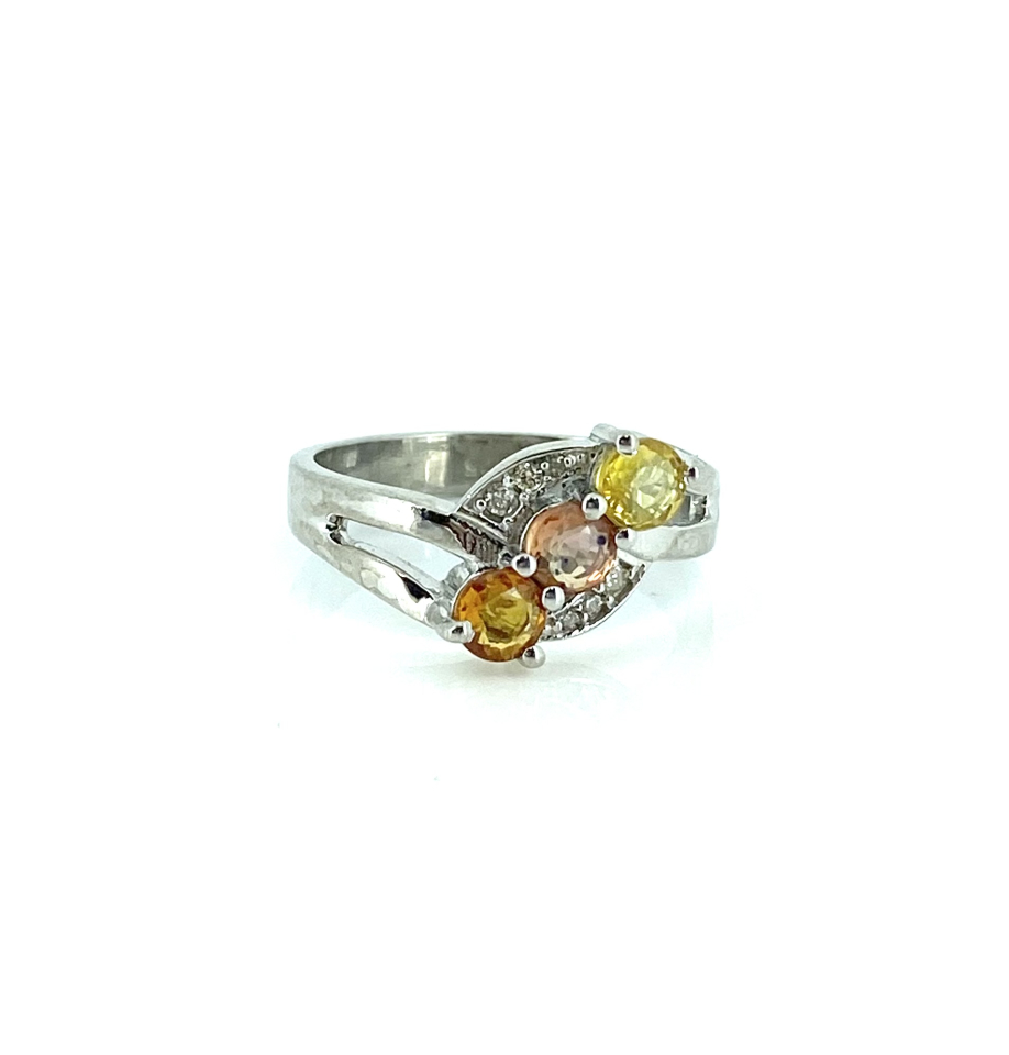 Bague pour femme en argent 925, 3 saphirs pour 1.16 carat, 6 diamants pour 0.06 carat - RG-1594-MSR3 - Genius Diamond LTD
