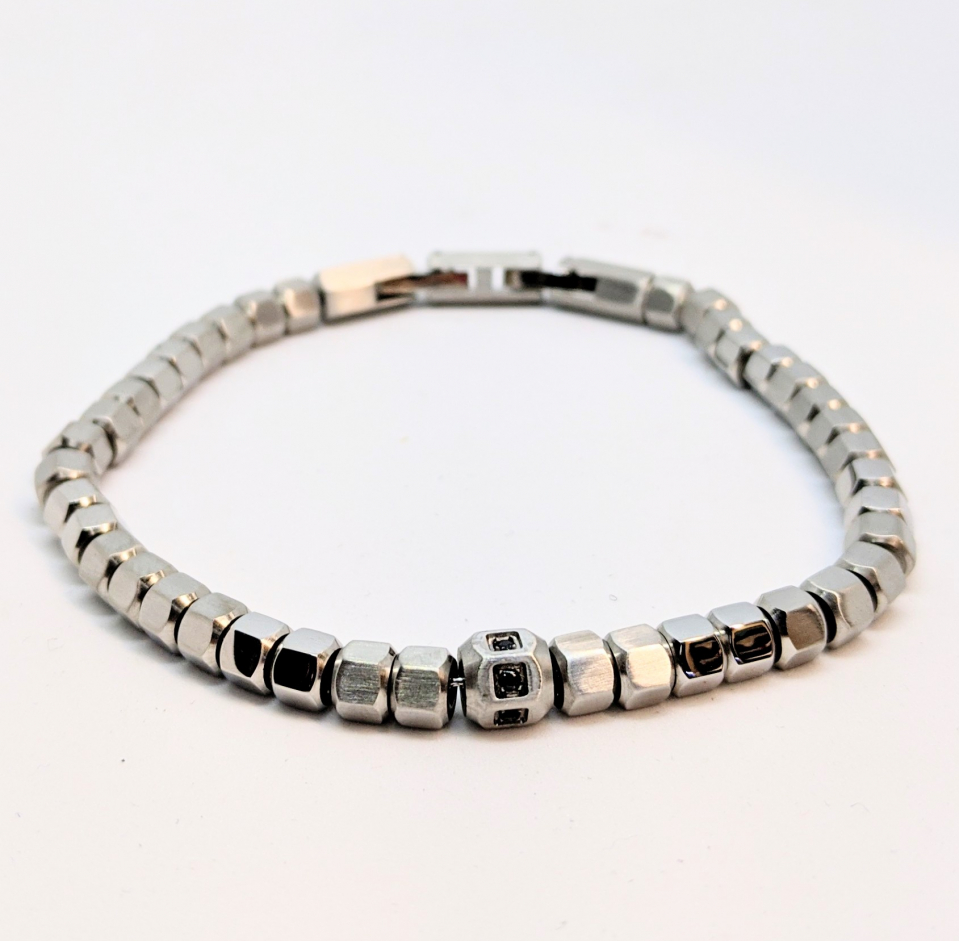 Bracelet stainless, boules, pierres noires - BR-NATH077-W - Nathalie Belanger