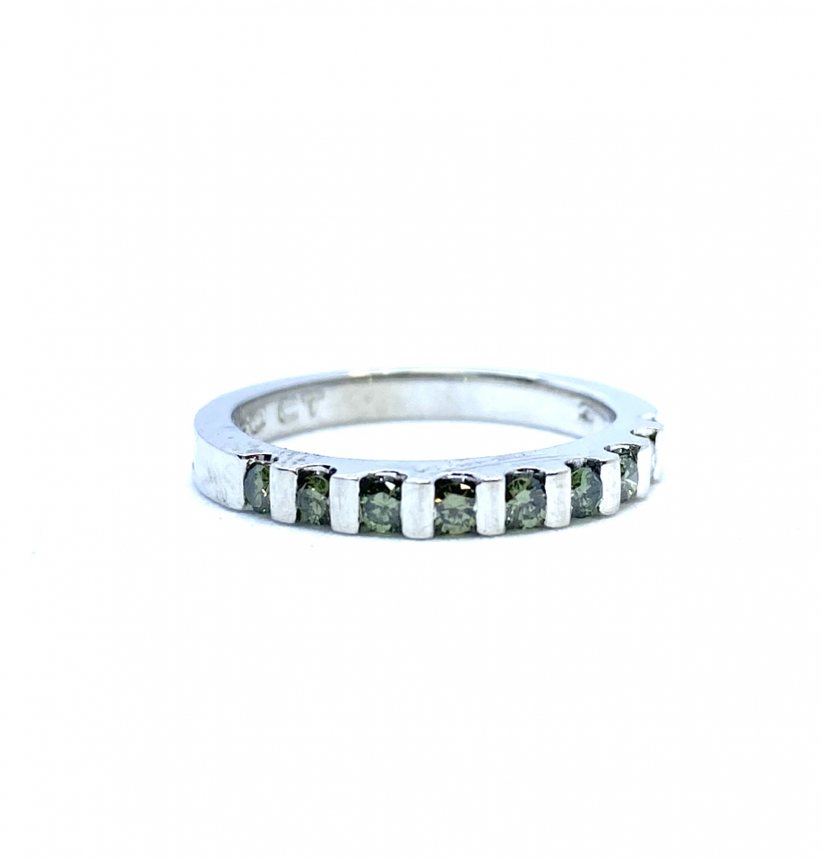 Bague pour femme en or 14k, 9 diamants verts pour 0.30 carat - SEMI-ÉT-VERT - Creation Thibodeau