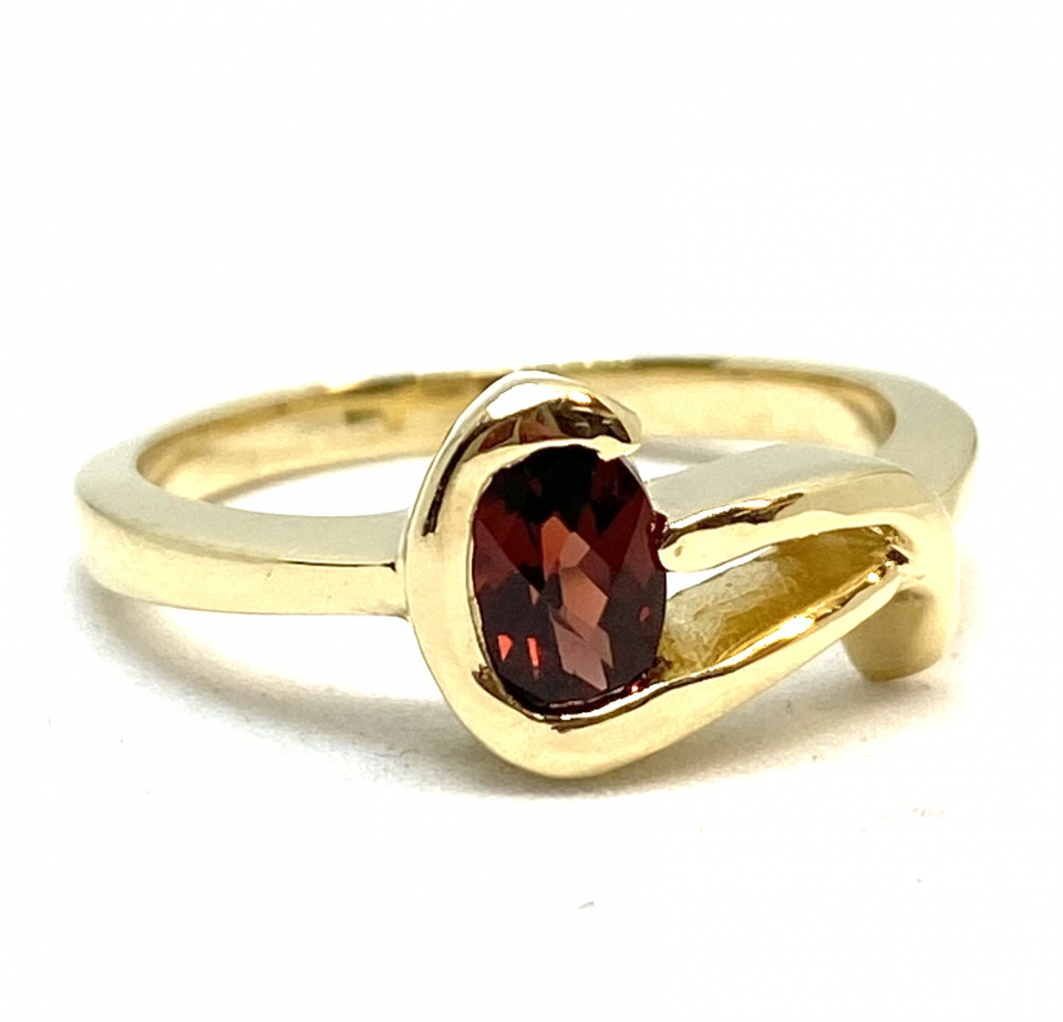 Bague pour femme en or 14K, grenat 6x4mm coupe ovale - BG0228 - Divers