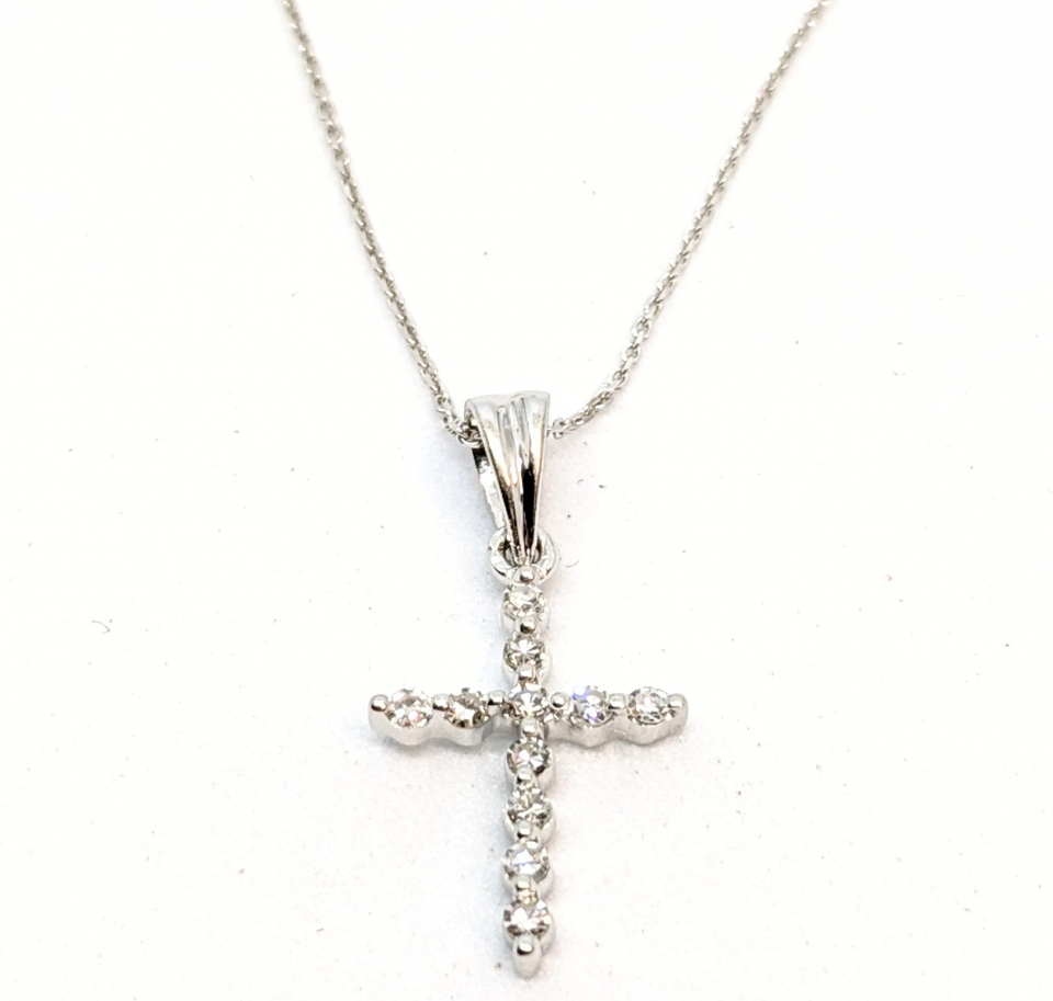 Pendentif or 10K, 11 diamants pour 0.11 carat total, croix - PEND133 - Divers