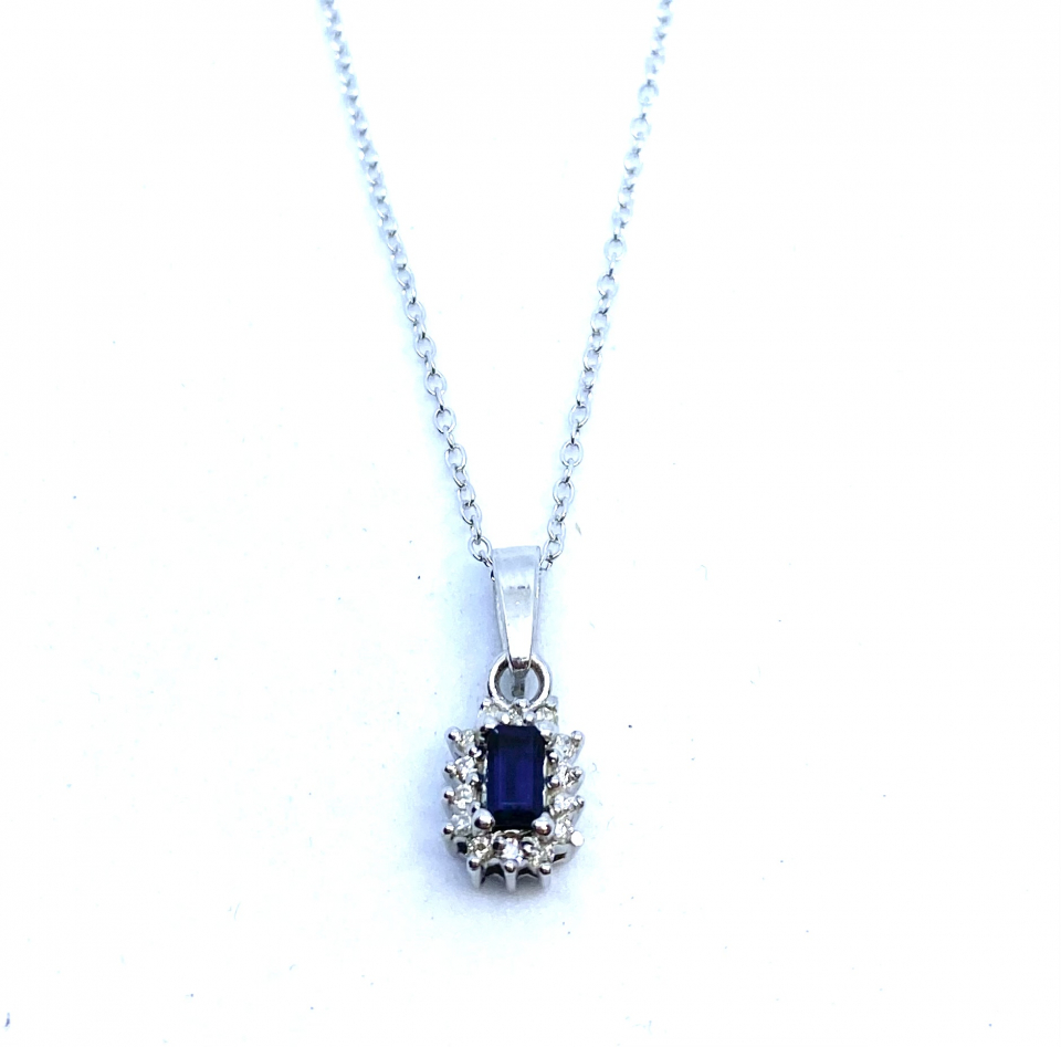 Pendentif pour femme en argent 925, 0.10 carat de diamants, 1 saphir pour 0.30 carat - PD-533-BSBG1 - Genius Diamond LTD