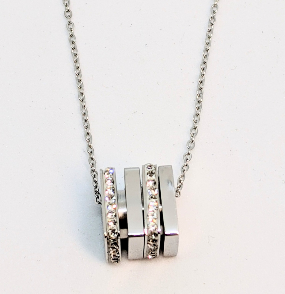 Pendentif stainless, cube rempli à moitié de pierres - PEND-NATH056-W - Nathalie Belanger