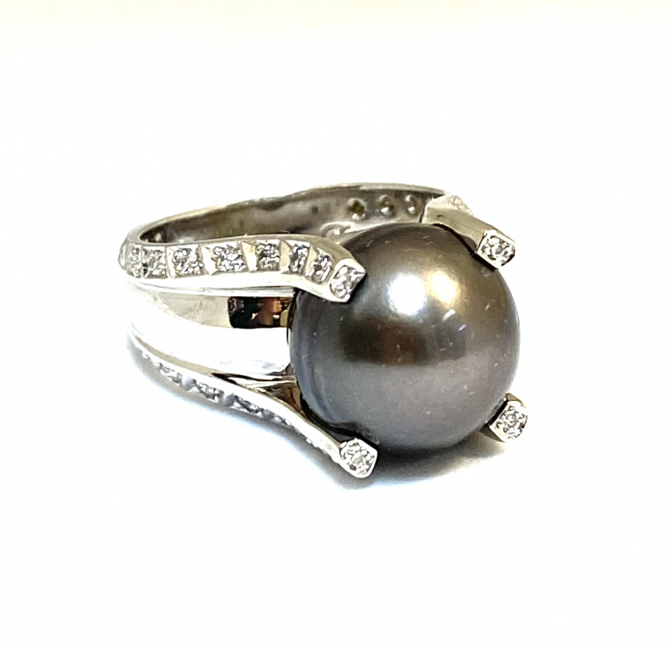 Bague pour femme en 14K, 40 diamants pour 0.44 carat, perle de tahiti 12mm - BG0211 - Fortier Design