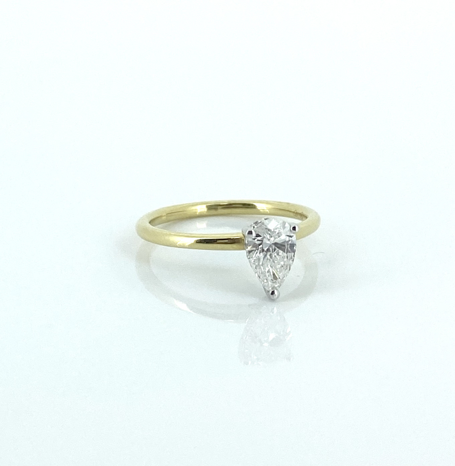 Bague solitaire pour femme en or 18k, 1 diamant laboratoire coupe poire VVS-2, G pour 0.70 carat, 12 diamants SI, F/G pour 0.08 carat - LAB/RG-00069 - C.B.E