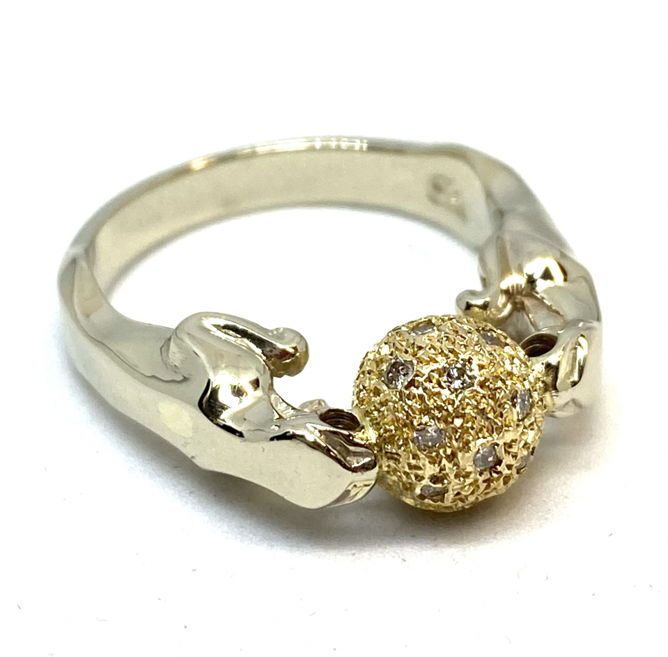 Bague en or 14K, 12 diamants SI-1 pour 0.15 carat, 2 panthères - BF84 - Fortier Design