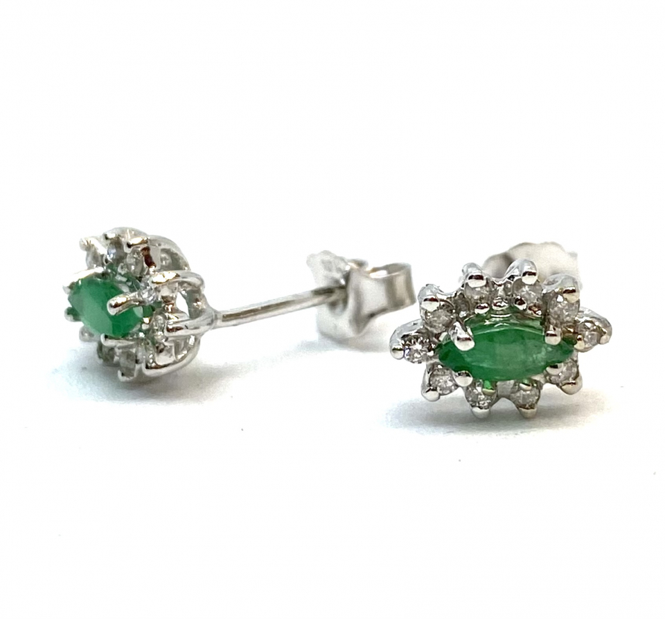 Boucles d'oreilles pour femme en or 10K, 2 émeraudes 5x2.5mm coupe marquise, 20 diamants I3 pour 0.1 carat - BO008 - Empress