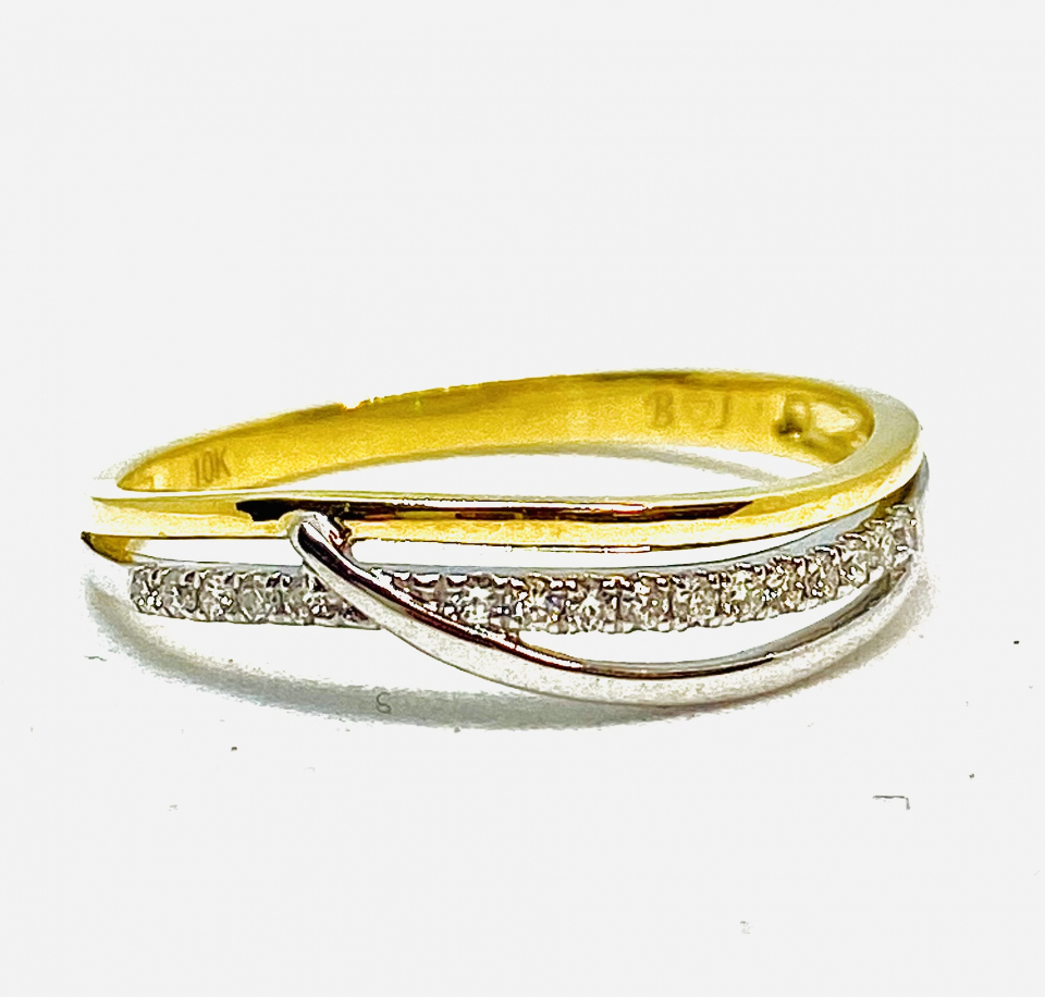 Bague pour femme en or 10k, 8 diamants pour 0.08 carat - BJ8782 - Benjamin Jacques